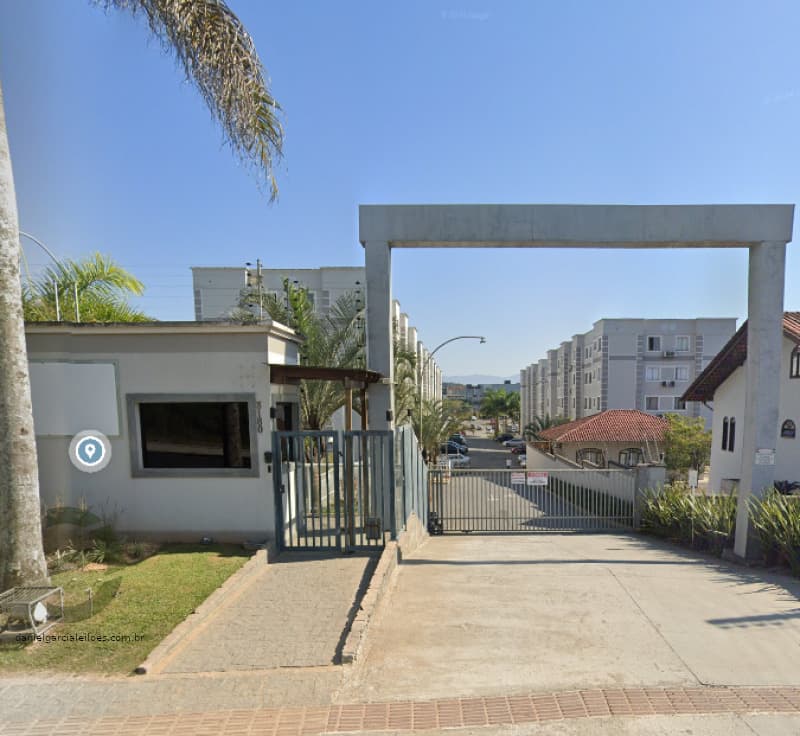 Apartamento - leilão judicial - Joinville SC - lance mínimo R$ 270.000