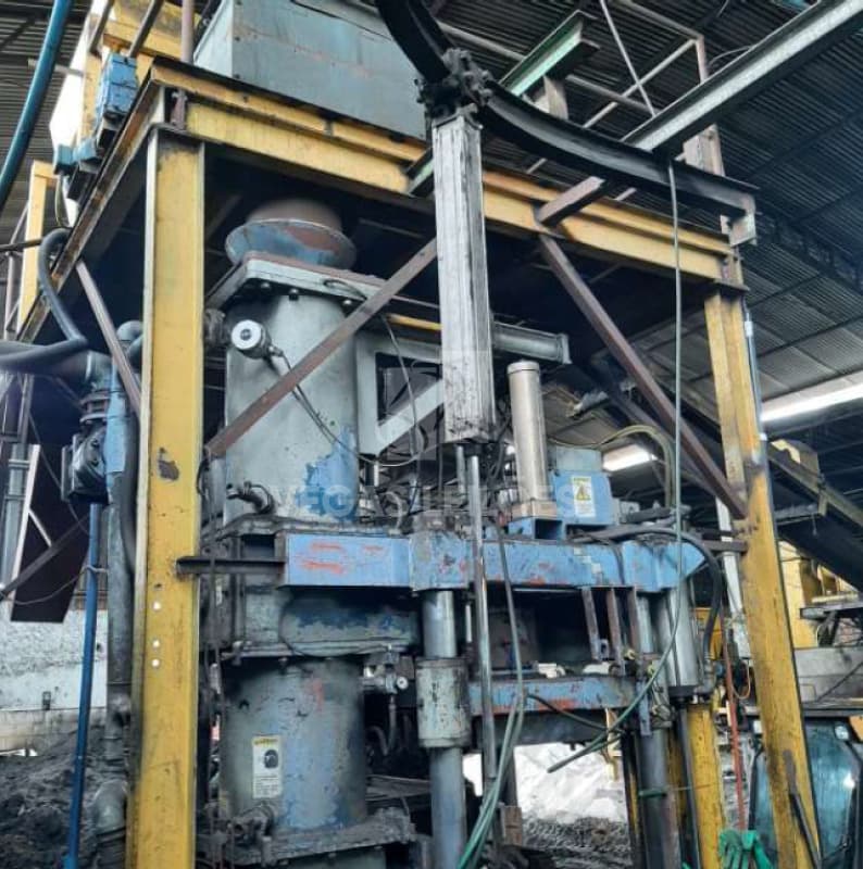 Lote: 21.1 Tipo: Máquina/Equipamento Descrição: 01 Máquina de moldar FBM hidropn - leilão judicial - Não informado BR - lance mínimo R$ 330.000