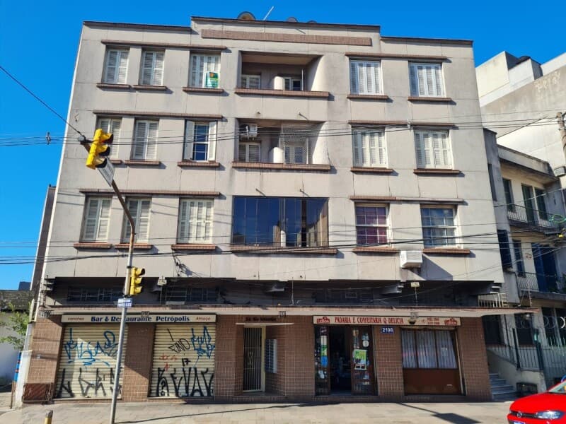 O APARTAMENTO nº 13 do Edifício São Sebastião, com acesso pela entrada principal - Porto Alegre/RS RS - lance mínimo R$ 145.000