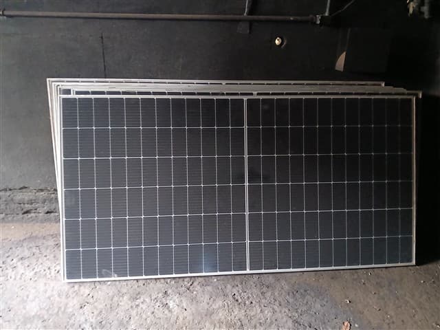 Painéis fotovoltaicos e Inversor GOIÂNIA GO - leilão extrajudicial - GOIÂNIA GO - lance mínimo R$ 3.000