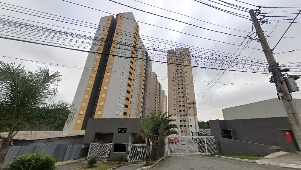 Direitos sobre apartamento com 66,200m² - Jd. Maria Helena - (02) BARUERI SP - leilão judicial - BARUERI SP - lance mínimo R$ 209.220