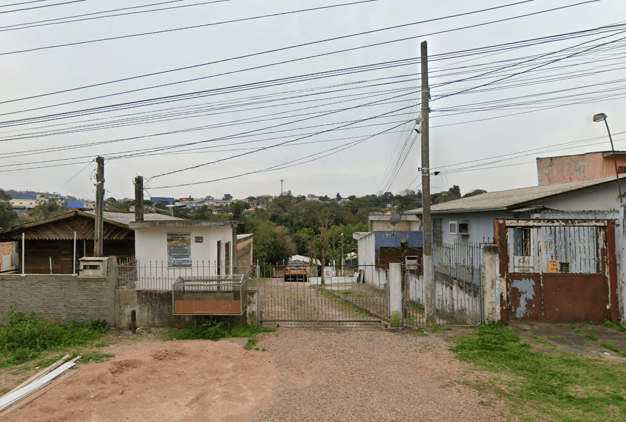 Casa com 63,00 m² - Condomínio Horizontal Princesa Isabel VIAMÃO RS - leilão extrajudicial - VIAMÃO RS - lance mínimo R$ 225.000