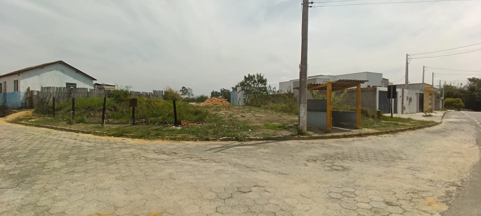 Terreno com 141,95 m² - Margem Esquerda CACHOEIRA PAULISTA SP - leilão extrajudicial - CACHOEIRA PAULISTA SP - lance mínimo R$ 62.100