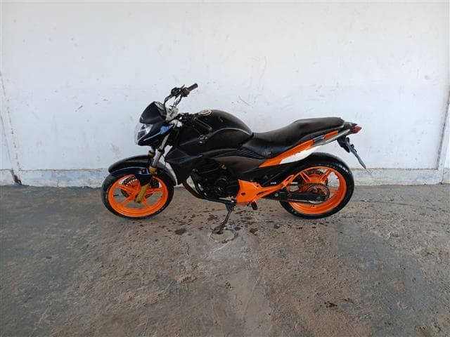 HONDA - CB 300R - leilão extrajudicial - CAXIAS MA - lance mínimo R$ 3.300