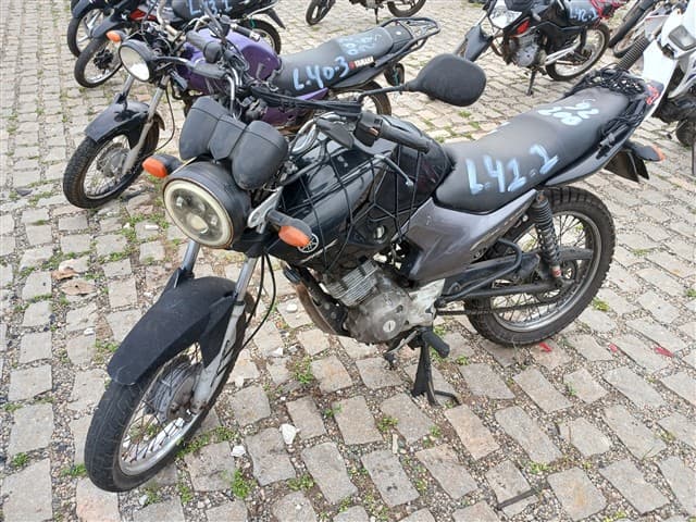 04 SUCATAS 1 SUCATA APROVEITÁVEL COM MOT - Não informado BR - avaliação R$ 600