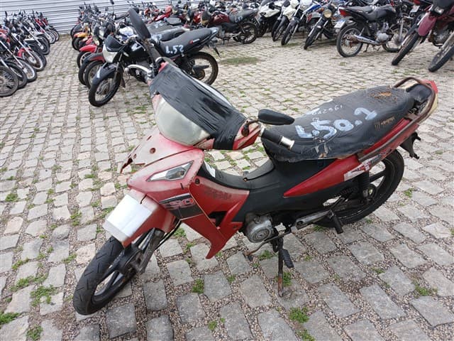 03 SUCATAS 1 SUCATA APROVEITÁVEL COM MOT - Não informado BR - avaliação R$ 600