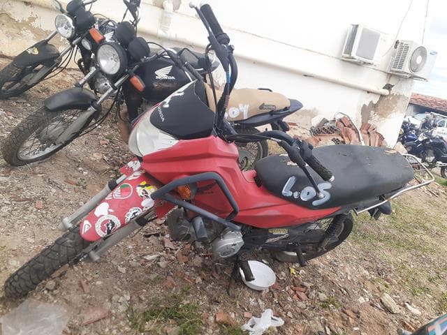 VEÍCULO HONDA/POP 110I VERMELHA 2018/201 - Não informado BR - avaliação R$ 3.200