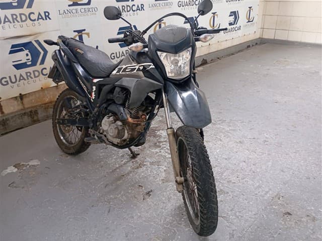 QYH2D96 PE MOTOCICLETA HONDA/NXR160 BROS - leilão extrajudicial - Não informado BR - avaliação R$ 5.100