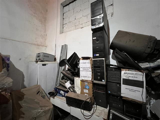 SUCATAS DE INFORMATICA - leilão extrajudicial - Não informado BR - avaliação R$ 1.000