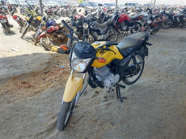 VEÍCULO HONDA/CG 125 FAN KS AMARELA 201 - Não informado BR - avaliação R$ 3.800