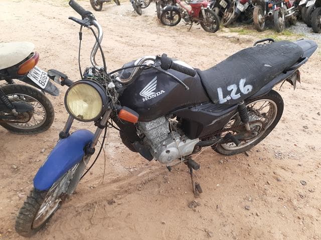 SUCATA APROVEITÁVEL COM MOTOR INSERVÍVEL - Não informado BR - avaliação R$ 200