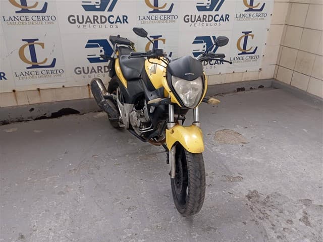 PFO6E12 PE MOTOCICLETA HONDA/CB 300R 201 - leilão extrajudicial - Não informado BR - avaliação R$ 1.400