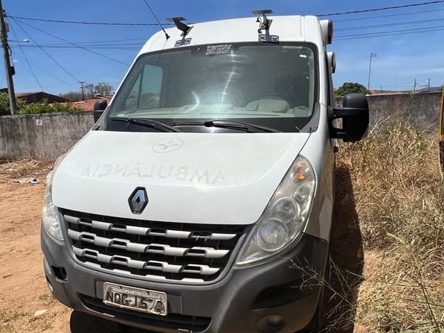 RENAULT/MASTERAMB RONTAN – ANO/MODELO:20 - leilão extrajudicial - Não informado BR - avaliação R$ 12.800