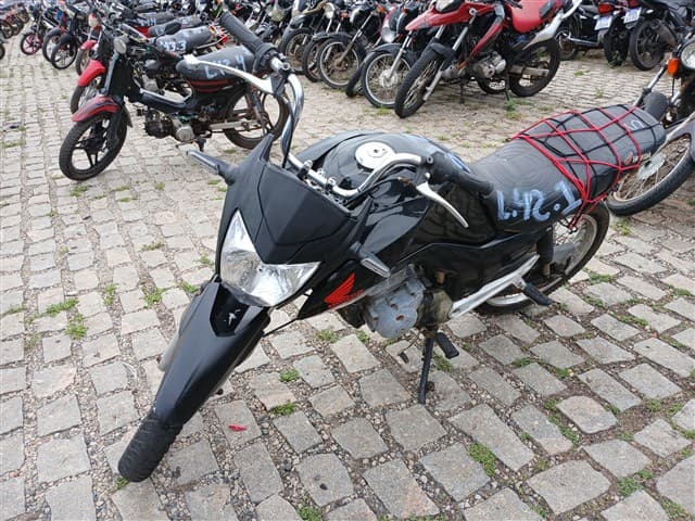 04 SUCATAS 1 SUCATA APROVEITÁVEL COM MOT - Não informado BR - avaliação R$ 600