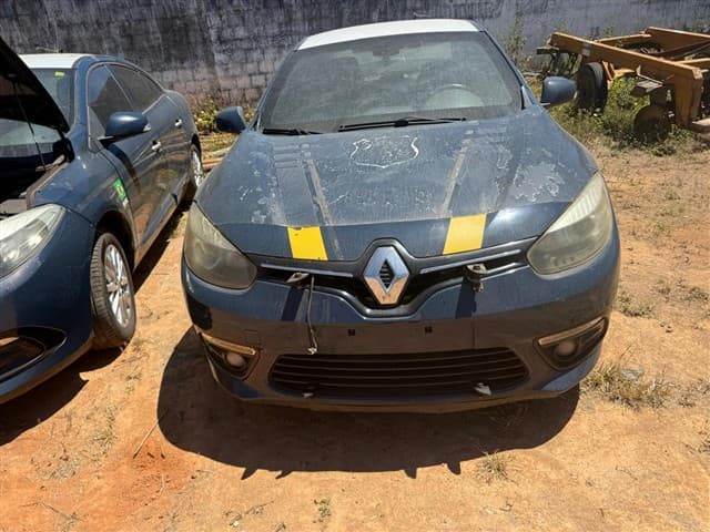 RENAULT FLUENCE DYN20M, ANO 2015/2016,CO - leilão extrajudicial - Não informado BR - avaliação R$ 14.600