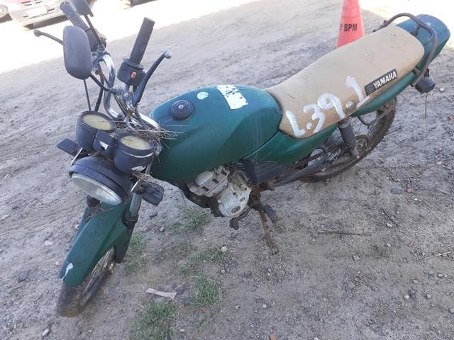 03 SUCATAS 1 SUCATA APROVEITÁVEL COM MOT - Não informado BR - avaliação R$ 400