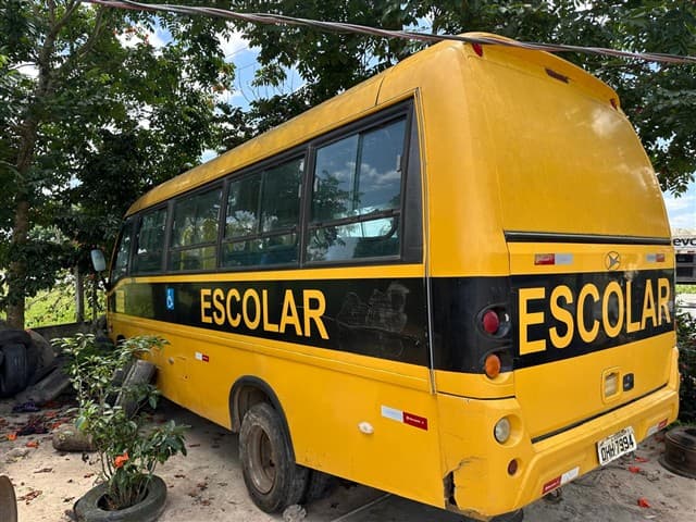 ONIBUS MARCOPOLO/VOLARE V8L EO,ANO 2013/ - leilão extrajudicial - Não informado BR - avaliação R$ 25.500