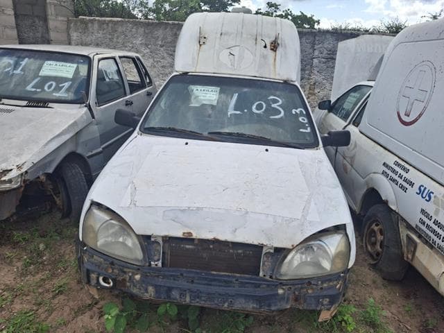 SUCATA APROVEITÁVEL COM MOTOR INSERVÍVEL - Não informado BR - avaliação R$ 800