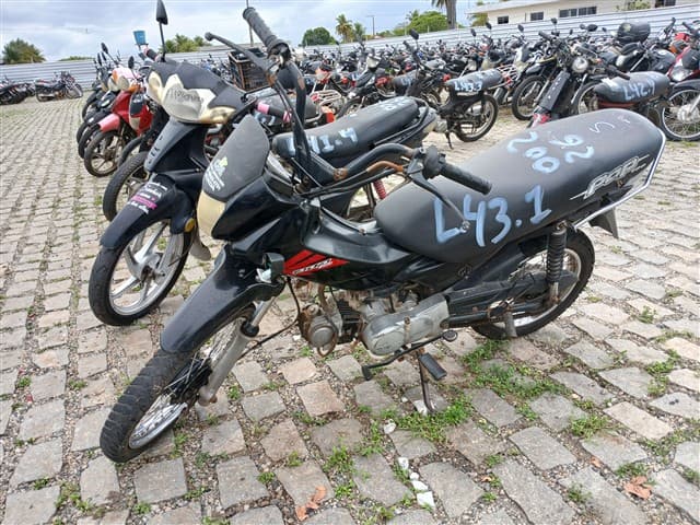 04 SUCATAS 1 SUCATA APROVEITÁVEL COM MOT - Não informado BR - avaliação R$ 600