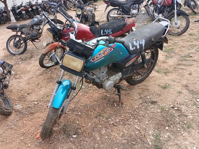 VEÍCULO HONDA/CG 125 TITAN VERDE 1999/20 - Não informado BR - avaliação R$ 600