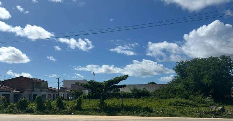 Lote n. 004, quadra 70, situado na Avenida Canal, s/n, São Cristóvão/SE, com áre - leilão judicial - São Cristóvão/SE SE - lance mínimo R$ 375.000