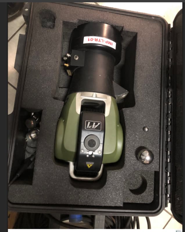 01 LASER TRACKER, MARCA API, MODELO OMNITRAC, Nº DE SÉRIE 70073, COM TRIPÉ, MARCA API, MOD - leilão judicial - Não informado BR - lance mínimo R$ 210.000