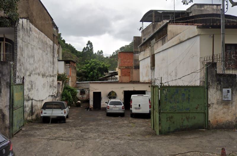 UM IMÓVEL URBANO SITUADO À RUA SÃO JOSÉ, Nº 87, BAIRRO VITORINO BRAGA, JUIZ DE FORA/MG COM - leilão judicial - Juiz de Fora MG - lance mínimo R$ 207.500