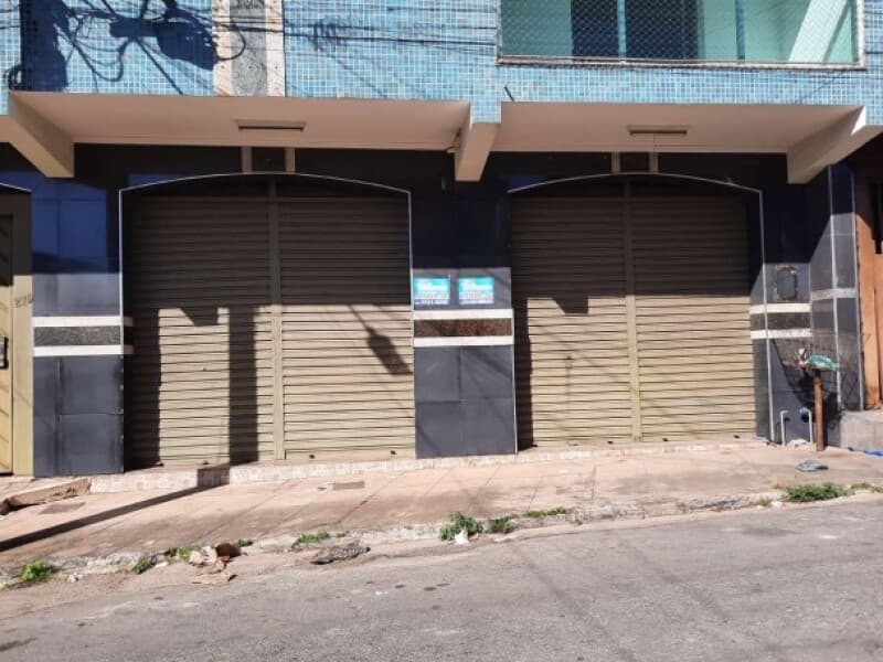 UM IMÓVEL COMERCIAL SITUADO À RUA MARIA JOSÉ, Nº 279, BAIRRO SANTA MATILDE, EM CONSELHEIRO - leilão judicial - Conselheiro Lafaiete MG - lance mínimo R$ 150.000