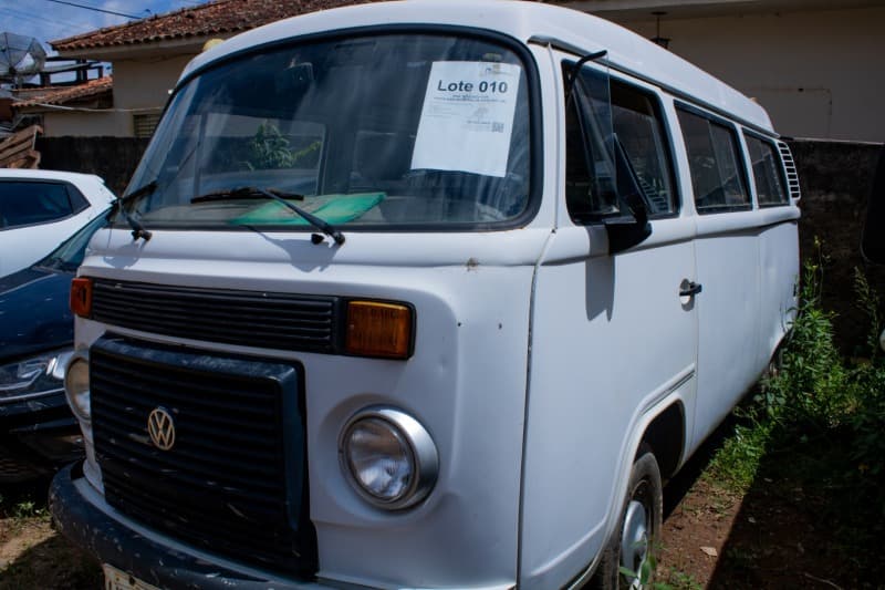 VW/KOMBI ESCOLAR - leilão extrajudicial - Não informado BR - lance mínimo R$ 10.000