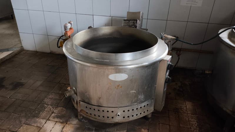 CALDEIRÃO DE ALUMINIO A GÁS, TOTALIZANDO 03 (TRÊS) - leilão extrajudicial - Não informado BR - lance mínimo R$ 1.000