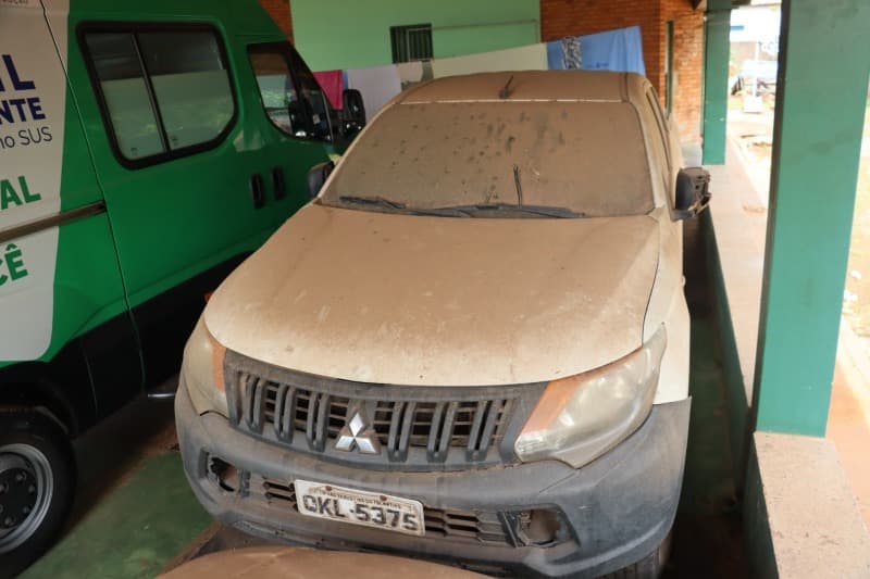 MITSUBISHI L200 TRITON SPT GL 2018 de cor Branca, final de chassi CJ08532, placa - leilão extrajudicial - Não informado BR - lance mínimo R$ 14.000