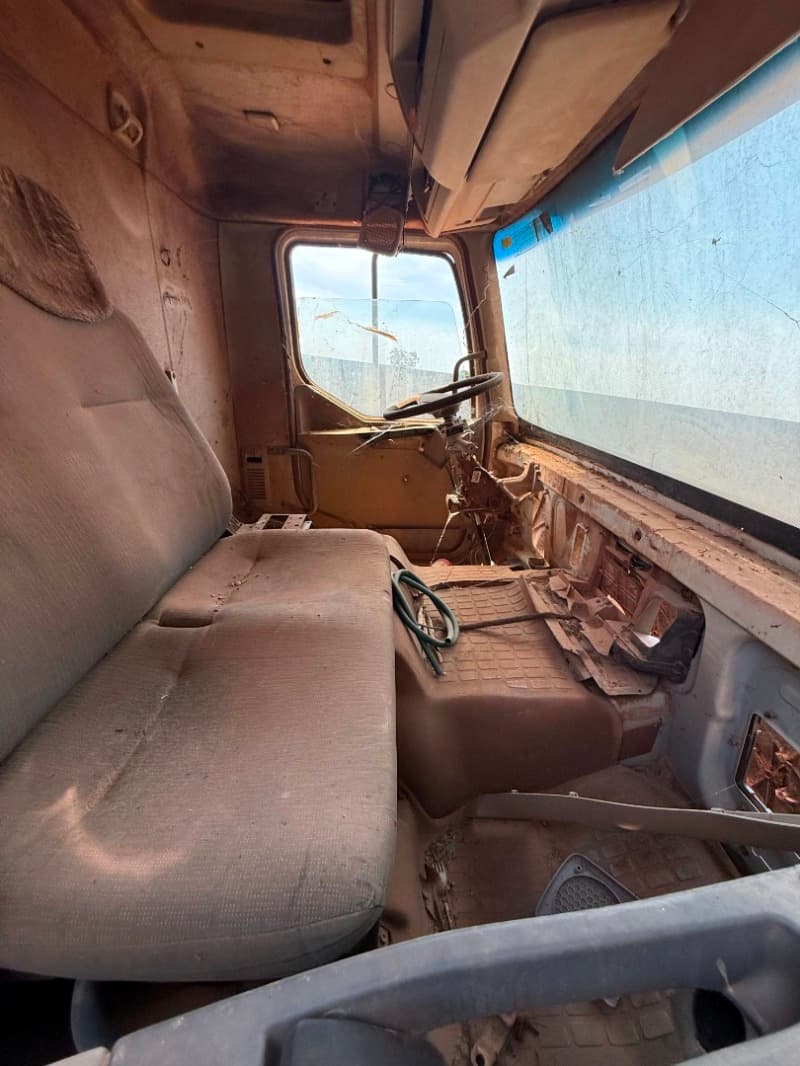 5 CAÇAMBAS PARA ENTULHOS E FERRAGENS DE ANTIGO PARQUE INFANTIL - leilão extrajudicial - Não informado BR - lance mínimo R$ 3.000