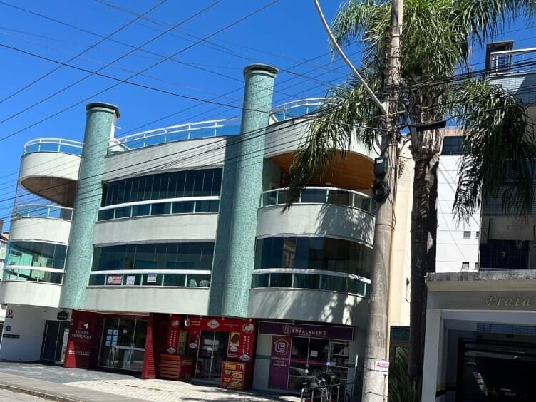 Apartamento n. 204, localizado no 2º e 3º andar ou 3º pavimento e cobertura, Blo - leilão judicial - Bombinhas/SC SC - lance mínimo R$ 1.750.000