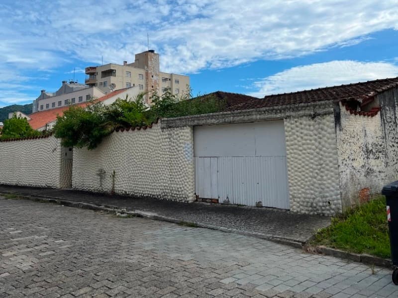 Terreno situado em Blumenau/SC, no bairro da Velha, margem esquerda, à rua Elian - leilão judicial - Blumenau/SC SC - lance mínimo R$ 400.000