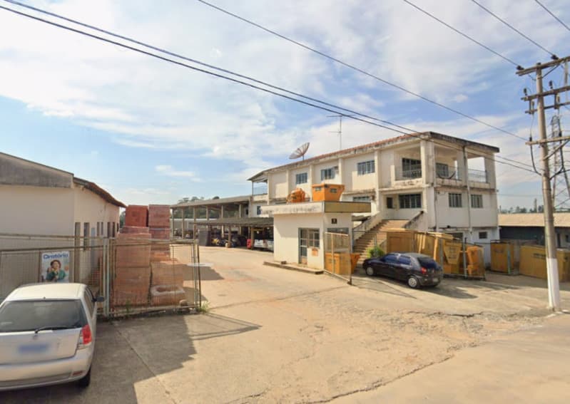 UM PRÉDIO, matrícula nº 20.959, compreendendo casa, terreno e quintal, situado no Bairro... - leilão extrajudicial - Porto Feliz SP - lance mínimo R$ 997.846