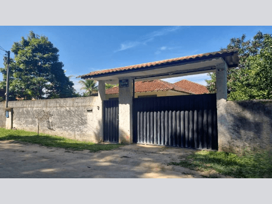 Casa - Maricá - RJ - Residencial,Comercial - Rua Canindé, S/N, Loteamento Itaocaia Valley, Maricá, RJ, 24939110. Casa, Padrão, Ocupado. Área(s): 1525 m² de área terreno, 80, 64 m² de área construída. Matrícula(s): 102.999. Cartório: 2º CRI DE MARICA. Inscrição da Prefeitura: 142819. A ARREMATAÇÃO NÃO CONTEMPLA BENS MÓVEIS, VEÍCULOS E QUAISQUER OBJETOS QUE EVENTUALMENTE APAREÇAM NAS IMAGENS. - leilão extrajudicial - Não informado BR - lance mínimo R$ 201.454