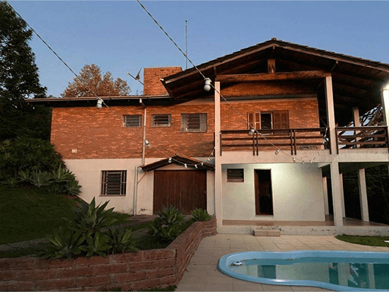 Casa - Eldorado do Sul - RS - Residencial,Comercial - Avenida Das Palmeiras, 551, Parque Eldorado, Eldorado Do Sul, RS, 92990000. Casa, Padrão, Ocupado, 1 vaga(s) de garagem. Área(s): 1755 de área terreno, 243,99 de área construída. Matrícula(s): 6.623. Cartório: CRI DE ELDORADO DO SUL. Inscrição da Prefeitura: 7885-0. A ARREMATAÇÃO NÃO CONTEMPLA BENS MÓVEIS, VEÍCULOS E QUAISQUER OBJETOS QUE EVENTUALMENTE APAREÇAM NAS IMAGENS. - leilão extrajudicial - Não informado BR - lance mínimo R$ 275.487