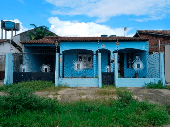 Casa - Ananindeua - PA - Residencial - Ananindeua/PA. Bairro Águas Brancas (in loco). Alameda dos Girassóis, 77 (in loco) (Lote 77 da Quadra C-02). Casa. Áreas: construída 142,24m² e terreno 200,00m². Matrícula 5.096 do RI Local. - leilão extrajudicial - Não informado BR - lance mínimo R$ 359.583