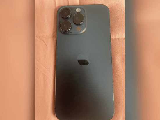 Iphone 15 Pro Max 256GB Azul Titanium - Conjunto de Bens Diversos - Rua Gabiroba BOTUVERÁ SC - lance mínimo R$ 5.500