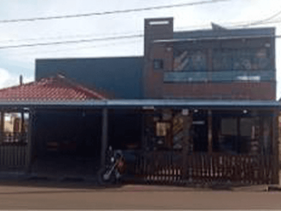 Loja - Assis Chateaubriand - PR - Comercial,Residencial - Avenida Tupassi, 5507, Jardim Progresso, Assis Chateaubriand, PR, 85935000. Loja, Padrão, Ocupado. Área(s): 240 m² de área terreno, 140,68 m² de área construída, 140,68 m² de área privativa. Matrícula(s): 26.996. Cartório: 1 CRI DE ASSIS CHATEUBRIAND. Inscrição da Prefeitura: 3227000. A ARREMATAÇÃO NÃO CONTEMPLA BENS MÓVEIS, VEÍCULOS E QUAISQUER OBJETOS QUE EVENTUALMENTE APAREÇAM NAS IMAGENS. - leilão extrajudicial - Não informado BR - lance mínimo R$ 370.000