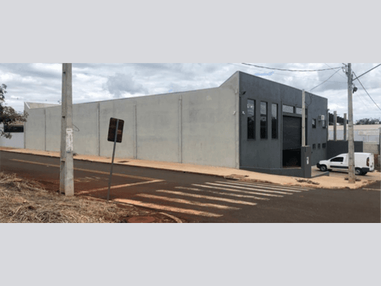 Prédio Comercial - Marialva - PR - Rural - Marialva/PR. Bairro Jardim Eldorado. Rua Joaquim de Julio, 843 (Quadra 35). Prédio comercial. Áreas: construída 617,42m² (in loco) e terreno 1.320,00m². Matrícula 45.613 do RI local. - Não informado BR - lance mínimo R$ 1.506.099