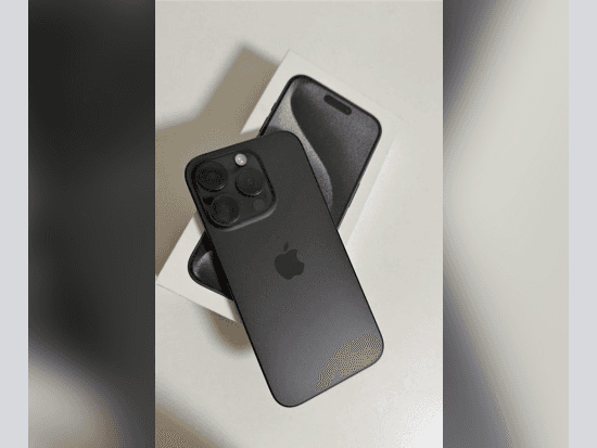 iPhone 15 Pro Preto 128GB - Conjunto de Bens Diversos - Rua Gabiroba BOTUVERÁ SC - lance mínimo R$ 3.500