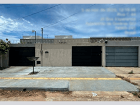 Casa - Aparecida de Goiânia - GO - Terreno Rural,Residencial,Comercial - Aparecida de Goiânia/GO. Loteamento Jardim Boa Esperança- Continuação. Rua C-44, sn. Casa Geminada 02. (Lote 23 da Quadra B-18). Condomínio Residencial DMS. Áreas: área total de 194,10m², sendo privativa descoberta de 83,52m², área privativa coberta de 110,58m² e fração ideal 50%. Matrícula 293.345 do RI local. - leilão extrajudicial - Não informado BR - lance mínimo R$ 207.000