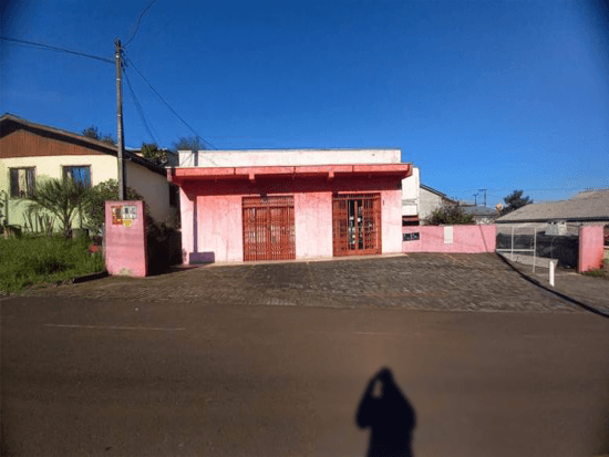 Sala - Capinzal - SC - Rural,Comercial,Residencial,Outros - Capinzal/SC. Bairro São Cristóvão. Rua Leonildo Bortoli, 301. Sala Comercial com direito a vagas garagem. Condomínio Martinazzo II. Áreas: privativa 324,70m² e fração ideal de 62,5930%. Matrícula 27.931 do RI local. - leilão extrajudicial - Não informado BR - lance mínimo R$ 253.000