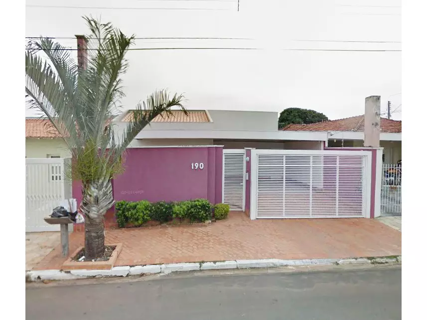 Casa à venda em leilão - leilão judicial - Marília SP - lance mínimo R$ 564.049