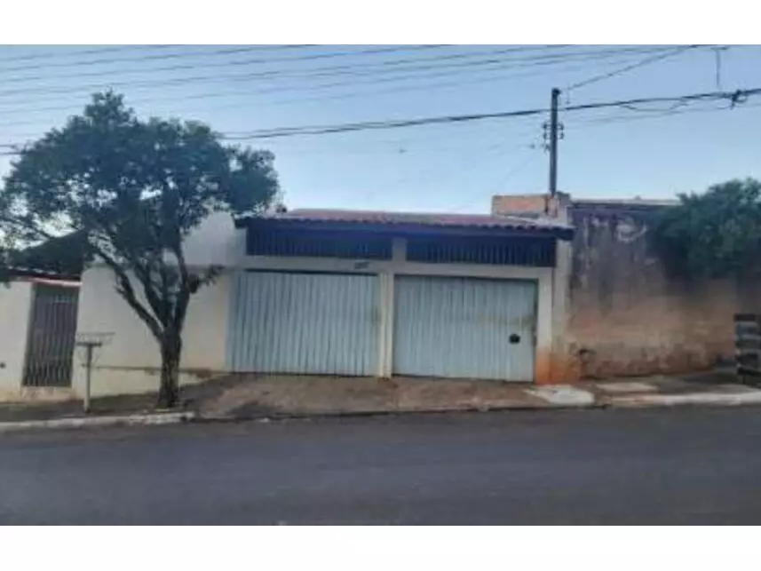 Casa à venda em leilão - leilão extrajudicial - Bauru SP - lance mínimo R$ 173.388