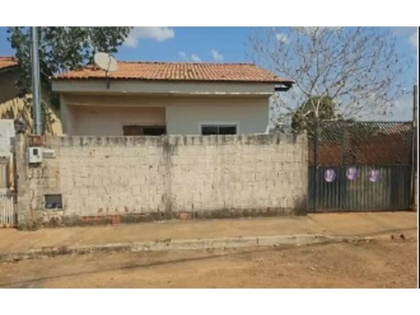Casa à venda em leilão - leilão extrajudicial - Padre Bernardo GO - lance mínimo R$ 47.355