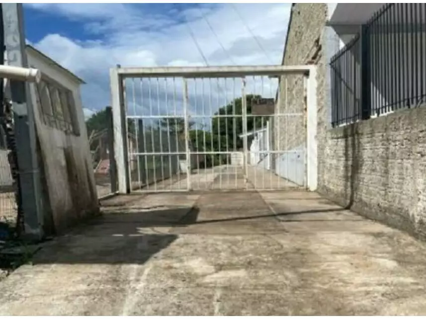 Casa à venda em leilão - leilão extrajudicial - Passo Fundo RS - lance mínimo R$ 107.250