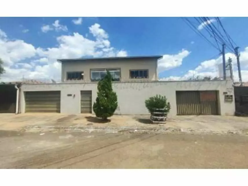 Casa à venda em leilão - leilão extrajudicial - Goiânia GO - lance mínimo R$ 730.620