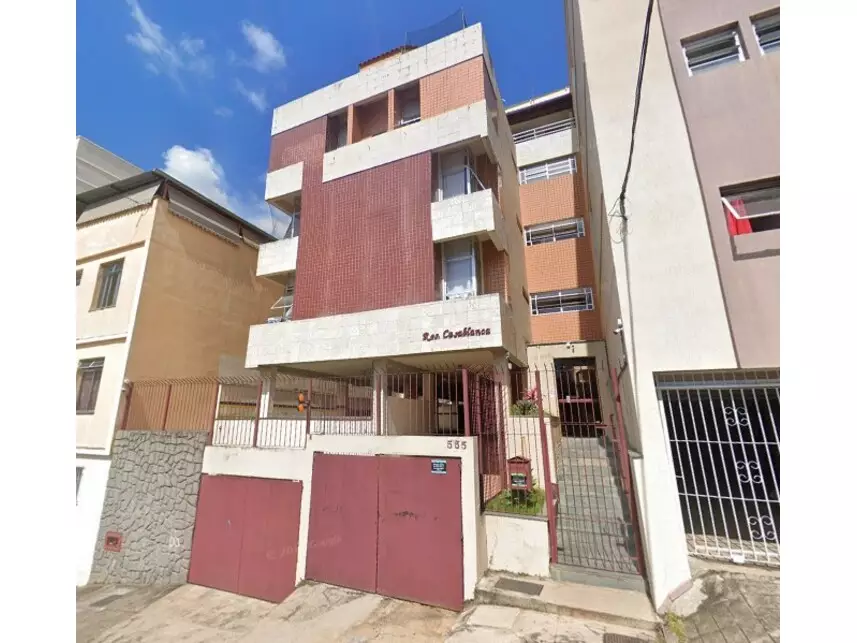 Apartamento à venda em leilão - leilão extrajudicial - Juíz de Fora MG - lance mínimo R$ 200.000